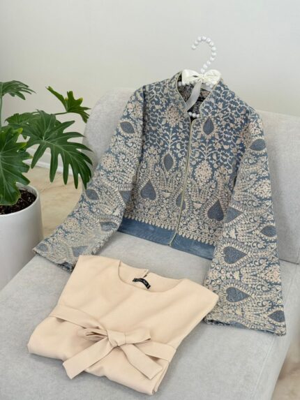 کت سارافون آیسو