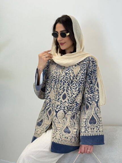 نوشین آبی درباری